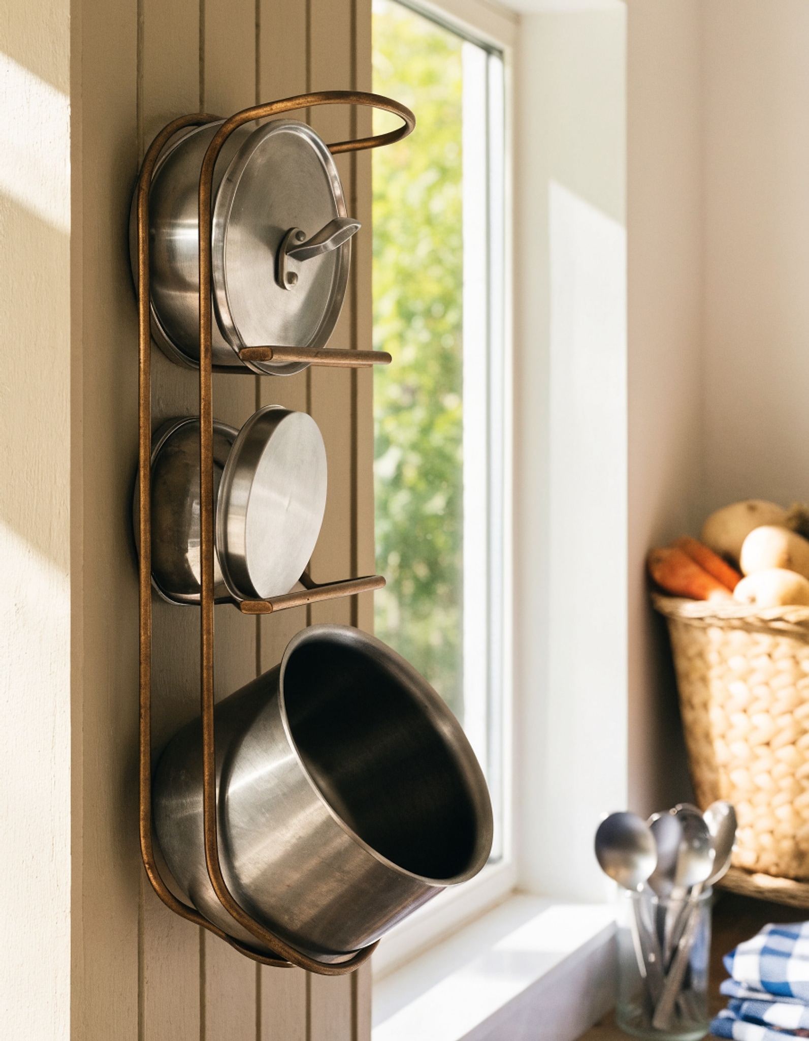 Illustrative visual for Simple Houseware Pans and Lid Rack Holder, 3-Slot, Bronze