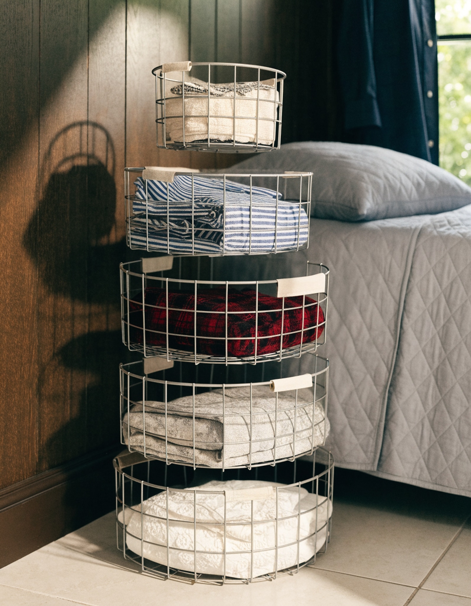Illustrative visual for SNSLXH 5 Pack Stackable Closet Organizers and Storage,Closet Storage Basket