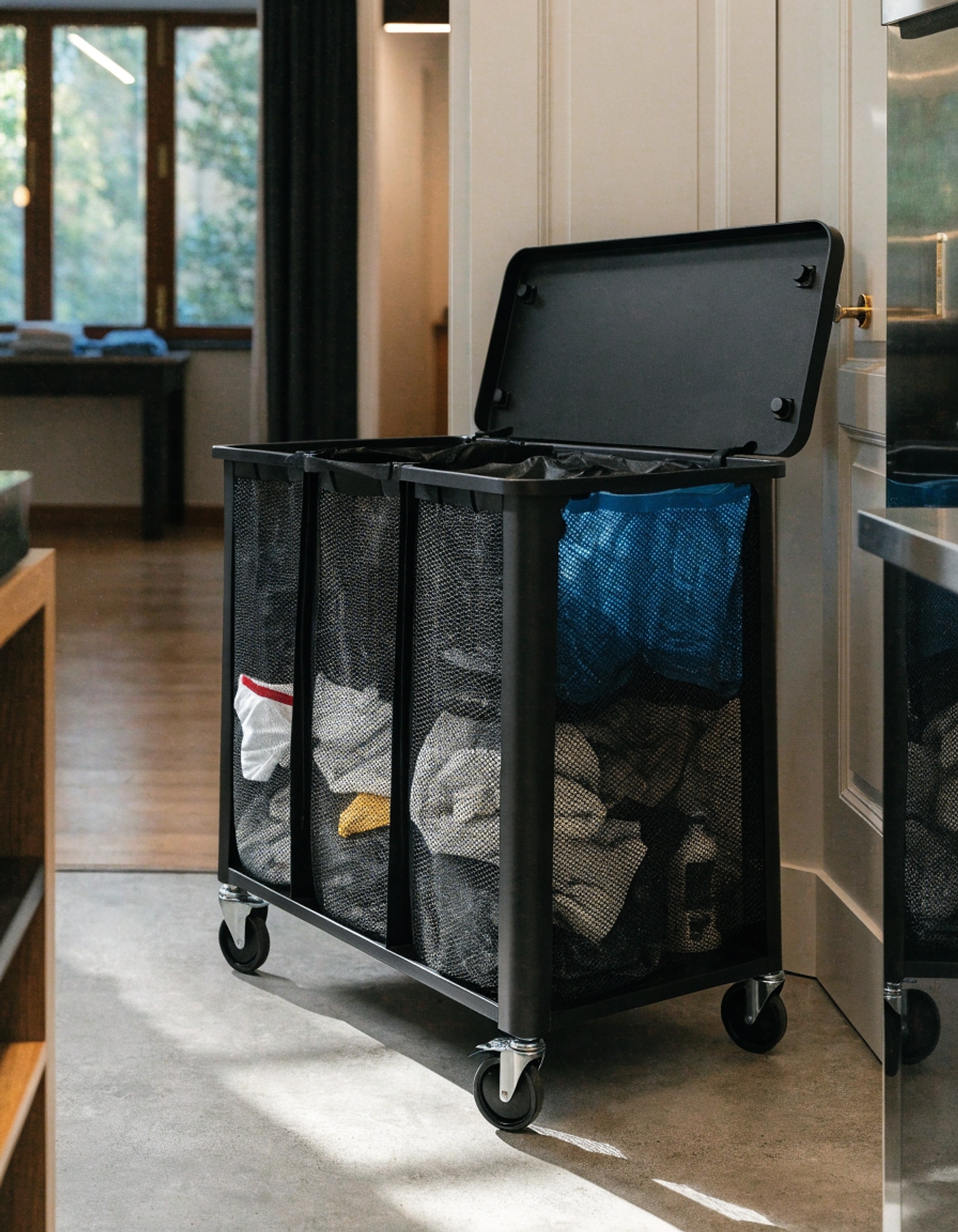 Illustrative visual for 180L (47.55 Gal) Laundry Sorter 3 Section, Rolling Laundry Basket with Lockable Wheels and Lid, Laundry Hamper with 3 Separated Removable Bags Dirty Clothes Hamper for Laundry Room Organizer, Black