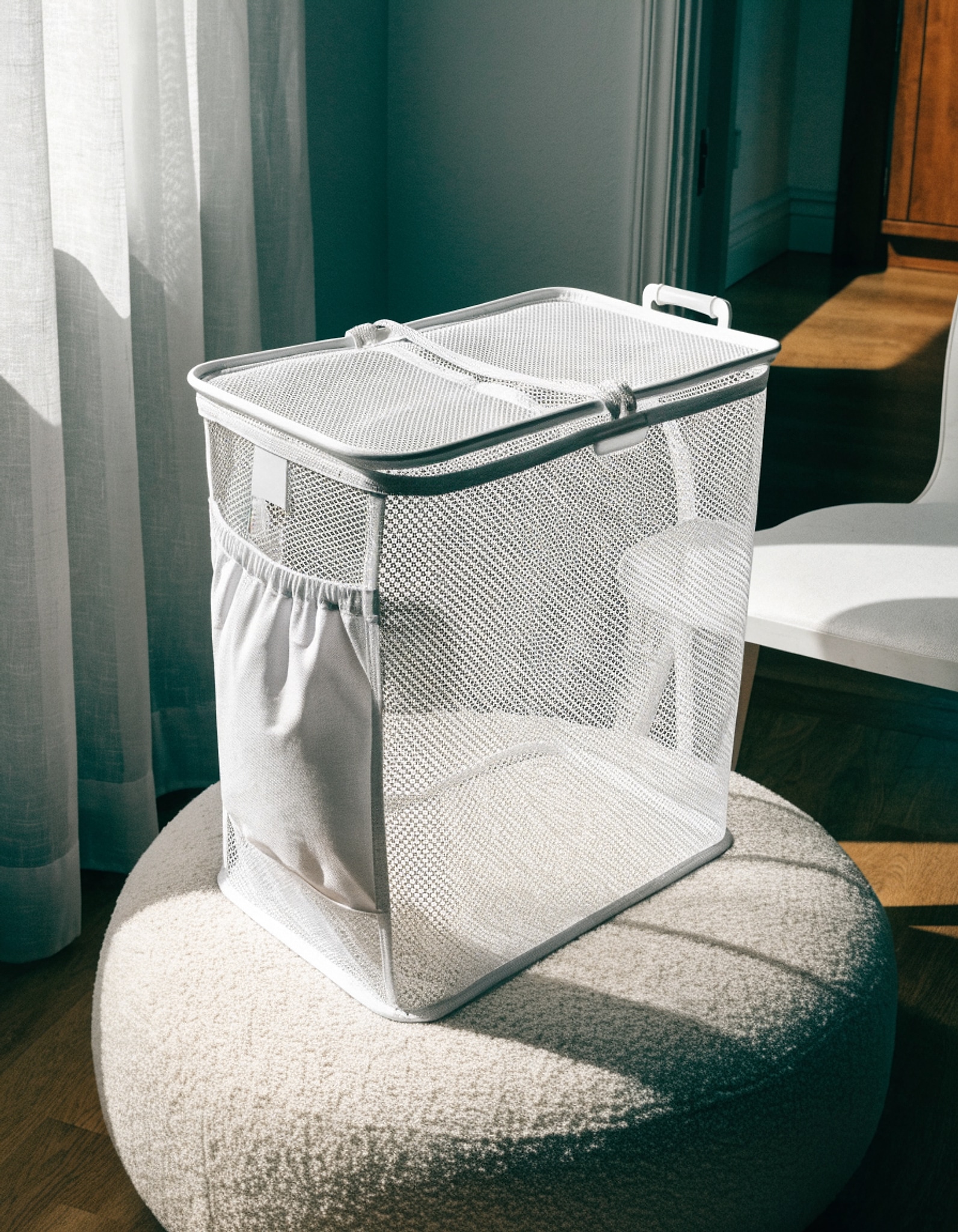 Illustrative visual for BATTOO Deluxe Strong Mesh Pop up Laundry Hamper Basket with Side Pocket for Laundry Room, Bathroom, Kids Room, College Dorm or Travel White