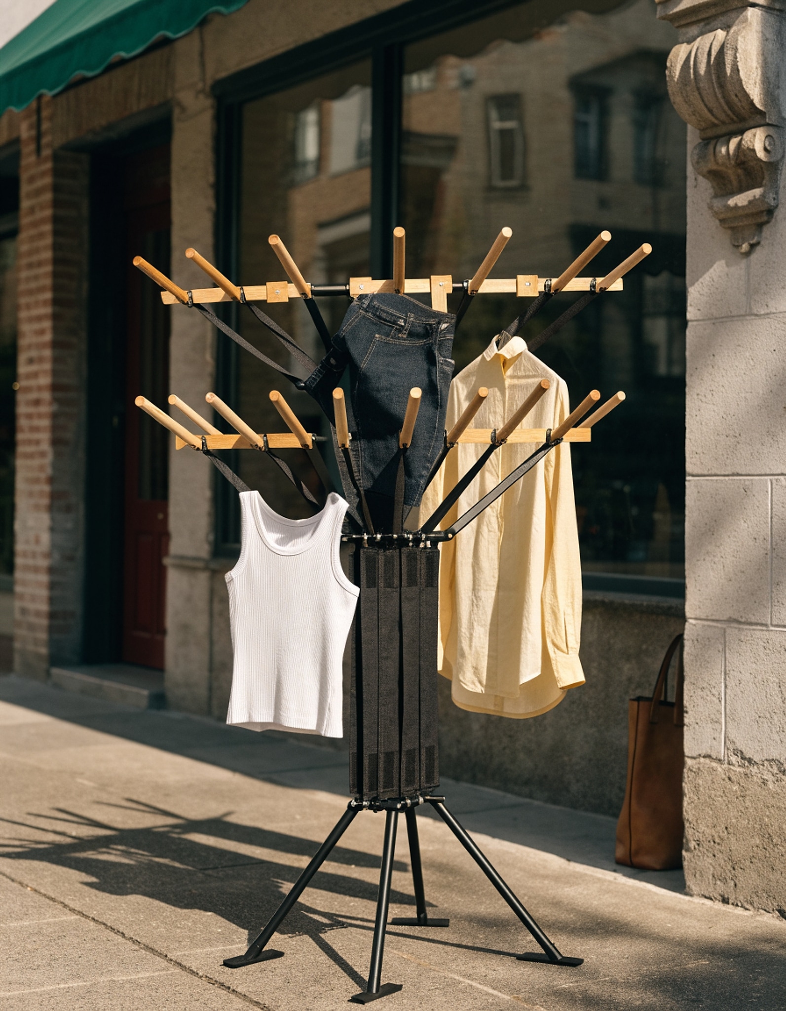 Illustrative visual for LIENAHU Clothes Drying Rack Tripod,Drying Rack Clothing,Laundry Drying Rack,Floor Standing,16 Wooden Poles,Collapsible Drying Racks for Laundry,Retractable,Foldable,Folding