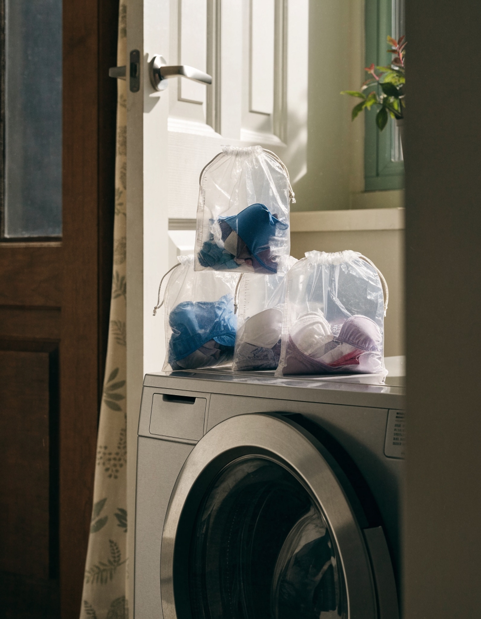 Illustrative visual for Bra Bag for Washing Machine, Laundry Bags for Washing Delicates, 7", 3pcs