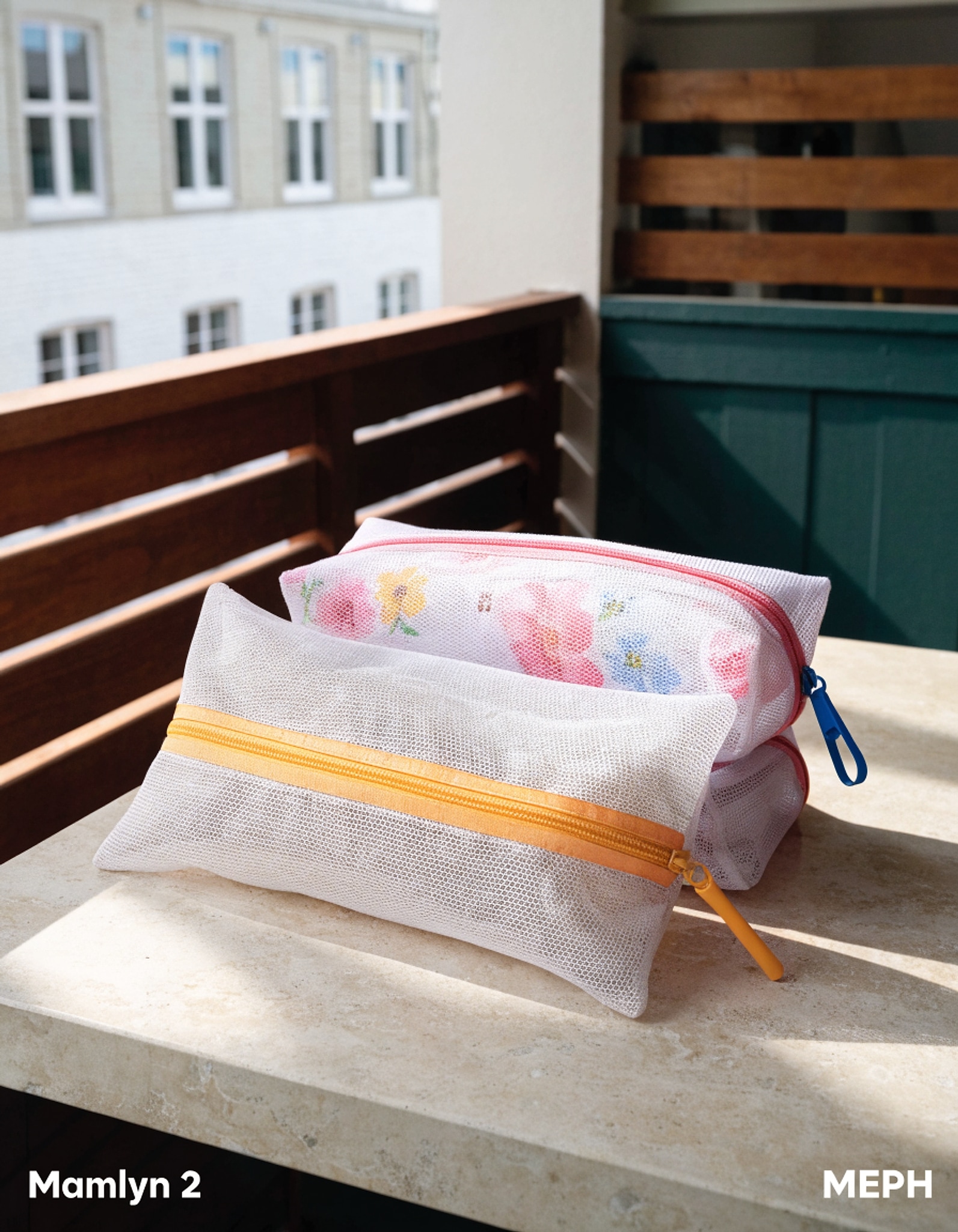 Illustrative visual for Mamlyn 2 Small Delicates Laundry Bag, Mesh Fabric Colored Zippers, Lingerie Washing Bags to Wash Delicates Socks Underwear Hosiery Stockings Bra